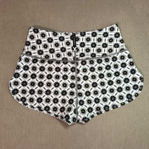 Savage X Fenty Pants - Savage X Fenty shorts